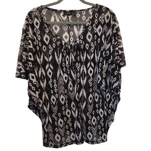 APT 9 Black‎ White Geometric Blouse 1X Flowy Boho Sheer Tunic Top